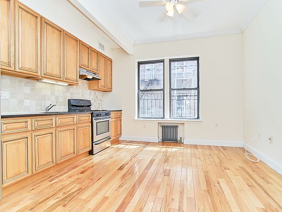3rd image of 560 W 144th St APT 6