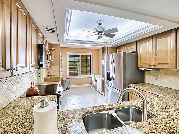 4th image of 7430 Lake Breeze DR #410