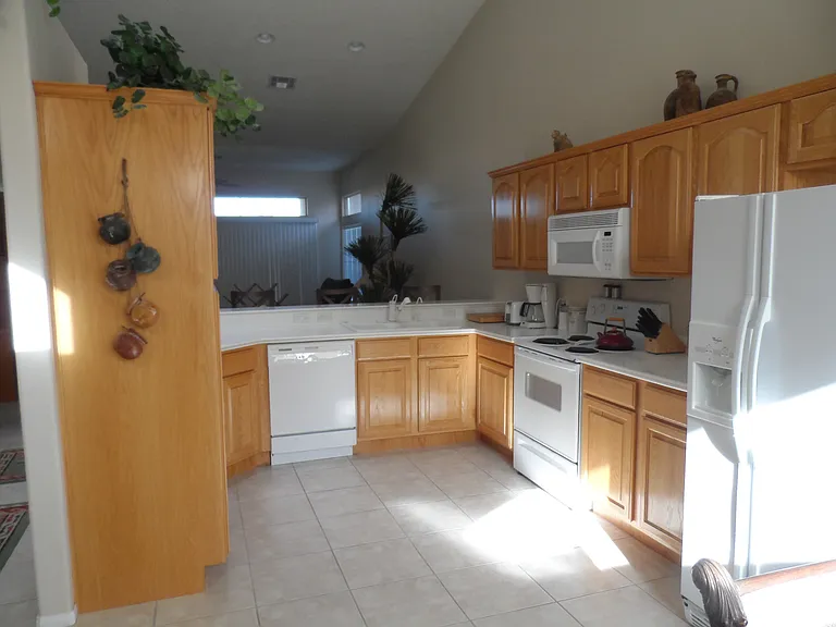1081 Mohave Dr — Photo 10