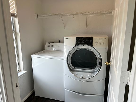 2nd image of 1414 Colorado Bend Dr