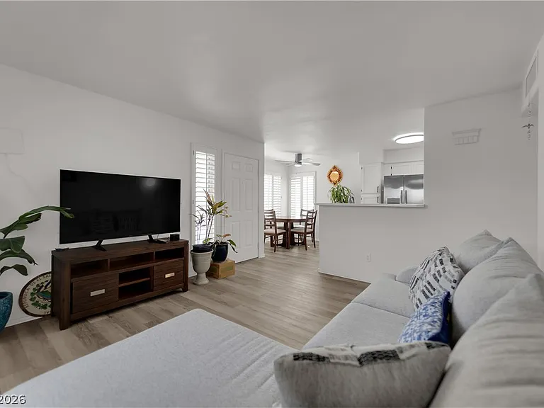 3425 E Russell Rd #156 — Photo 21