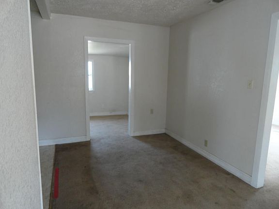 3rd image of 4822 Kendall Dr