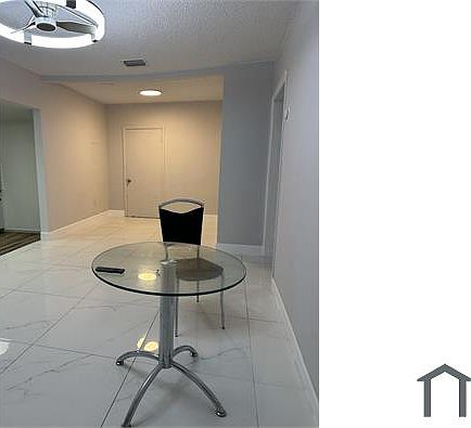 4th image of 6385 SW 39th Ter