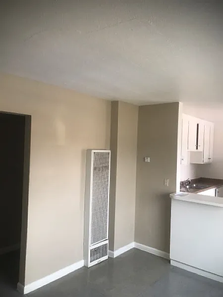 1 bed, 1.0 bath, 575 sqft, $795 — Photo 2