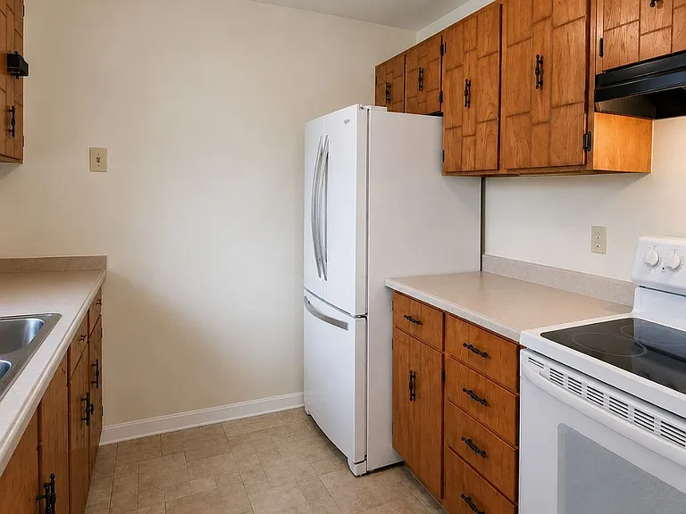48 Blacktoft Dr #MAIN — Photo 9