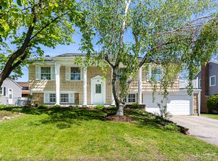 29 Timber Hill Rd, Buffalo Grove, IL 60089