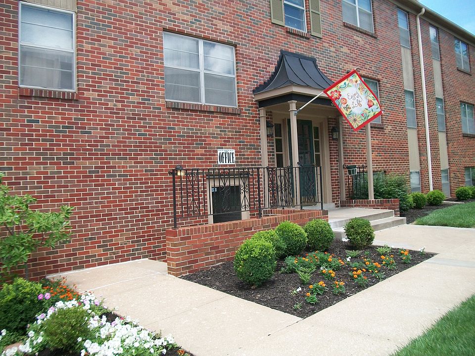 Franklin Court Apartments