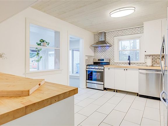 3rd image of 113 Causeway Drive