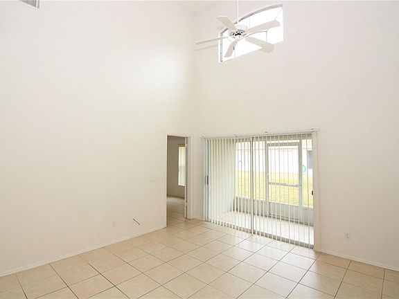 5th image of 1223 Barefoot Bay Dr