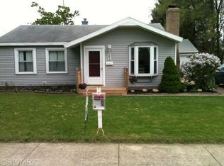 505 Claremont St, Buchanan, MI 49107