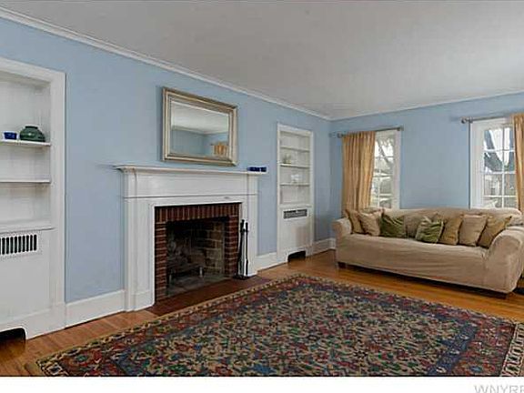 3rd image of 267 Fayette Ave