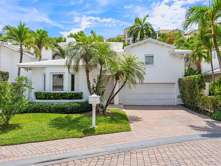 6 Coconut Ln — Photo 1