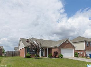 225 Rockport St, Meridianville, AL 35759