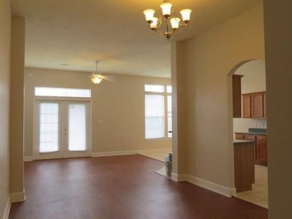 3rd image of 5533 Hampton Woods Way