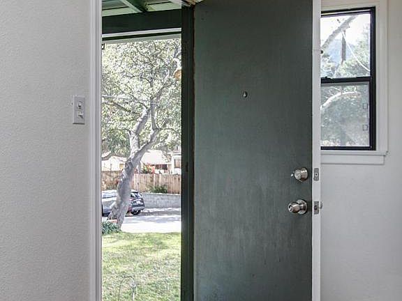 3rd image of 4114 Dunsmore Ave