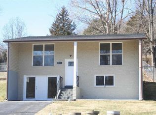 2841 Paula Ln, High Ridge, MO 63049