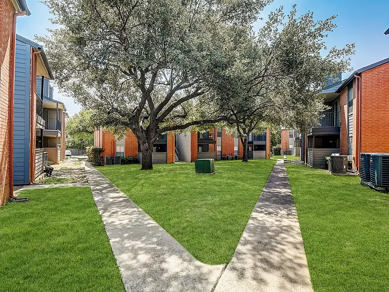 Windmill Terrace — Photo 13