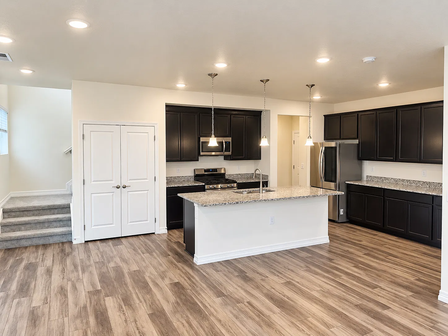 3 bed, 2.5 bath, 1846 sqft, $2,750 — Photo 1