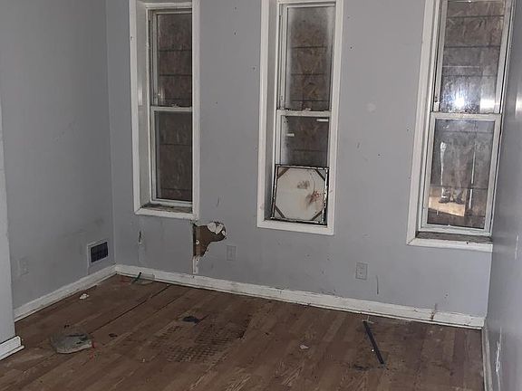 5th image of 1339 Ramsay St