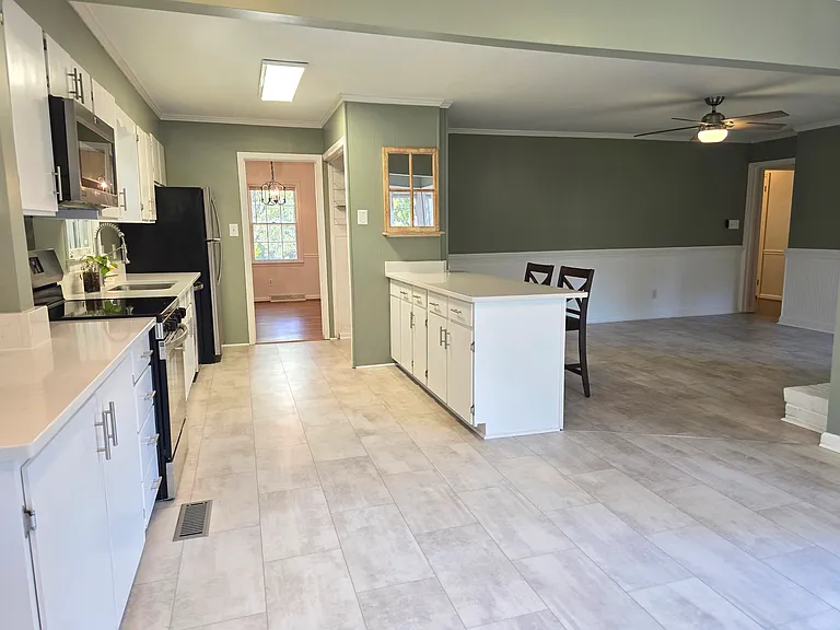 3703 Hickory Hill Dr — Photo 8