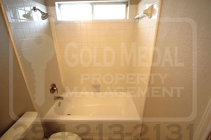 302 James Loop — Photo 12