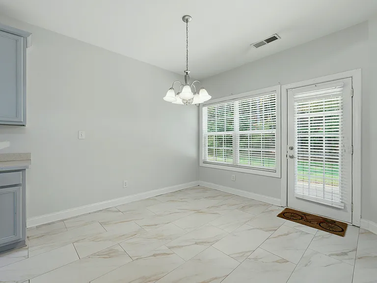 3032 Mockingbird Ln — Photo 9