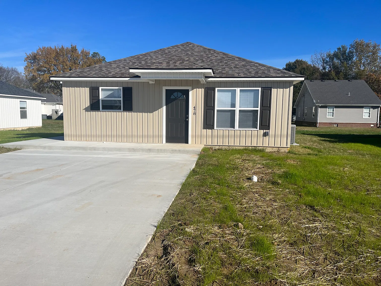 3 bed, 1176 sqft, $1,300 — Photo 1