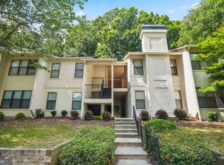 2211 Huntingdon Chase, Sandy Springs, GA 30350