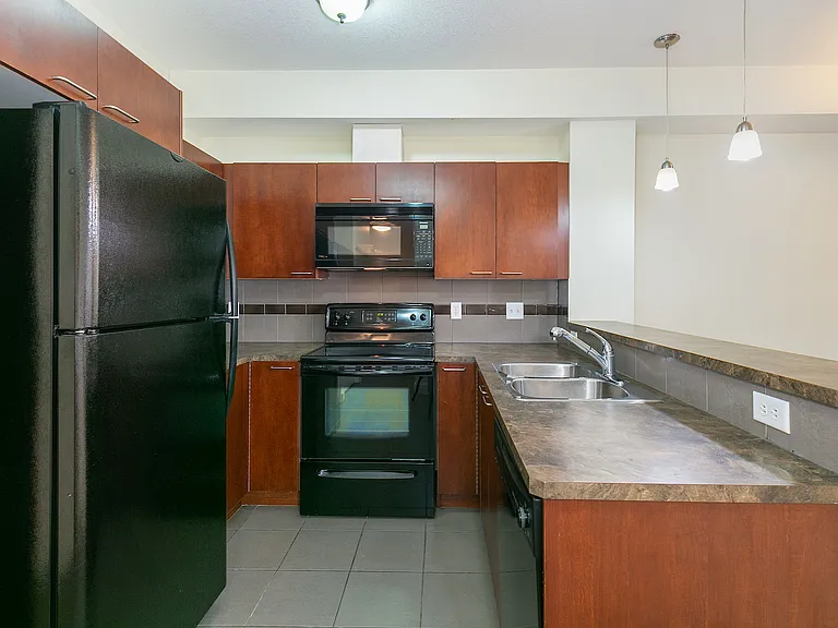 2420 34th Ave SW #202 — Photo 9