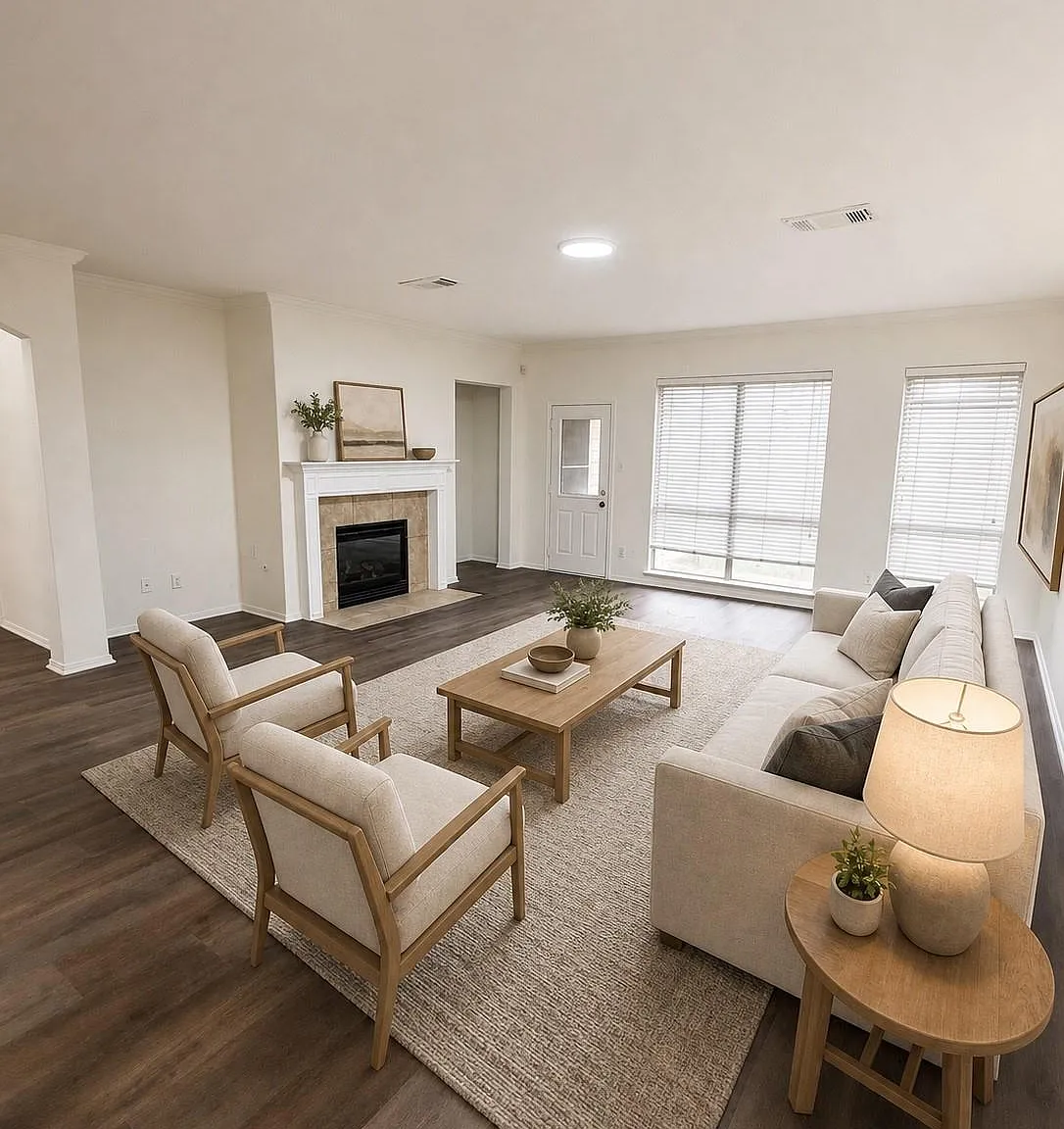 5 bed, 3.5 bath, 3572 sqft, $2,500 — Photo 2