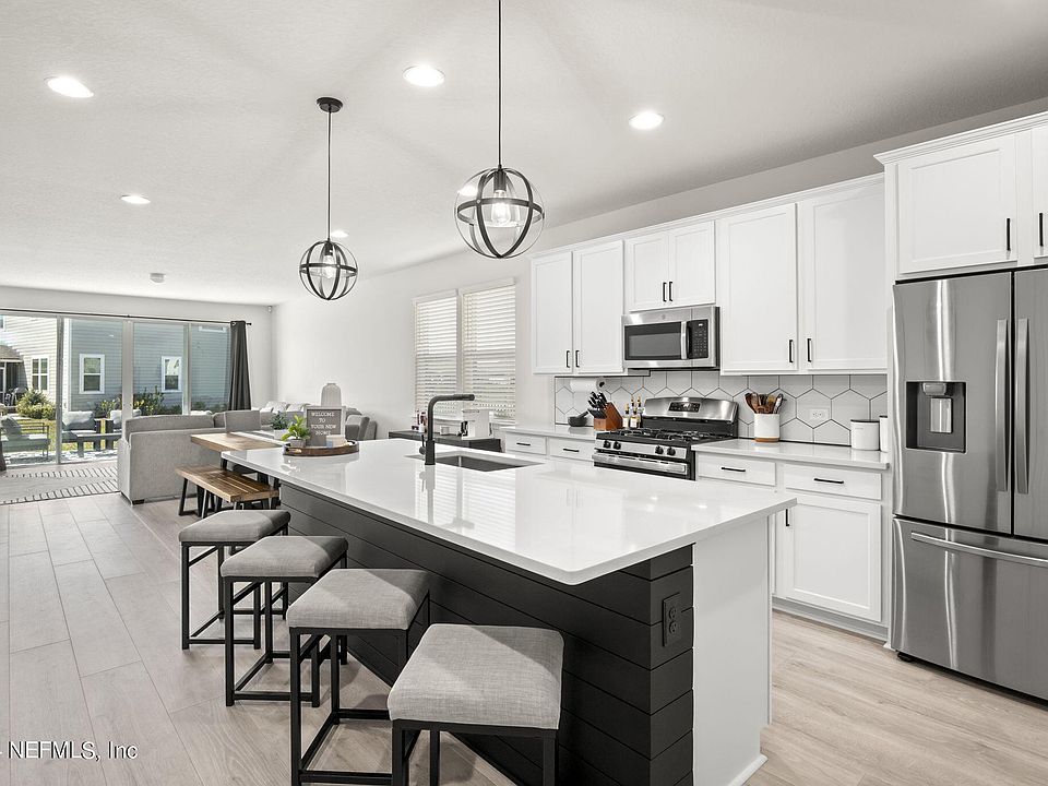 1st image of 34 ALDERWOOD Place