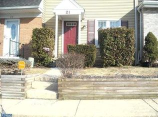 21 S Saint George Ter, Bear, DE 19701