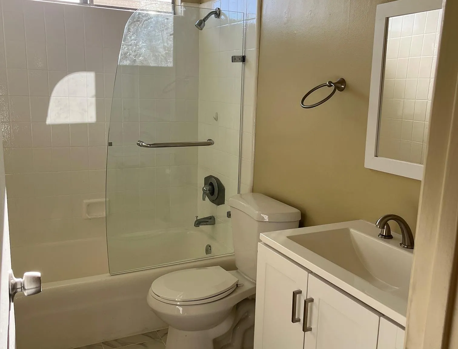 11929 Kiowa Ave — Photo 4