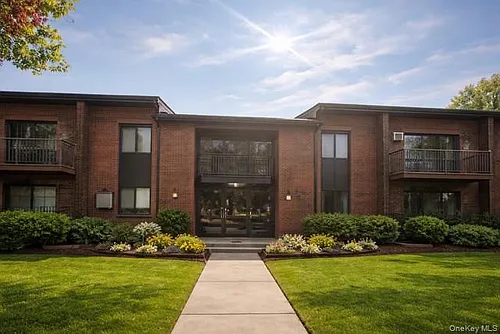 12 Charles Ln #2C Photo 1