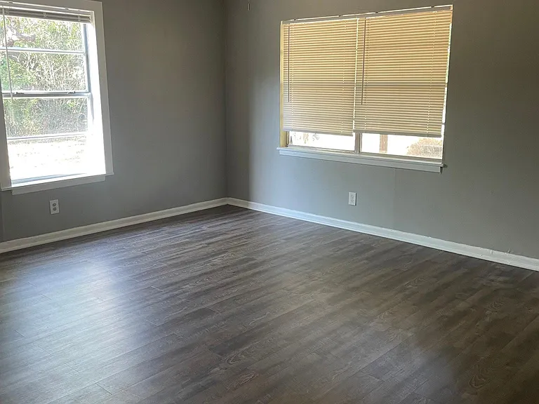 Large 2nd bedroom
