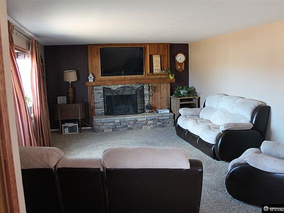 2nd image of 1570 Goodrich Dr