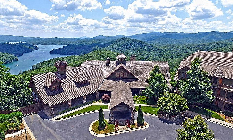 2nd image of 000 Village Club Trl