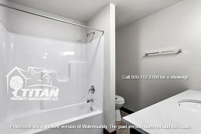 4838 North Marlo Way - 30 — Photo 2