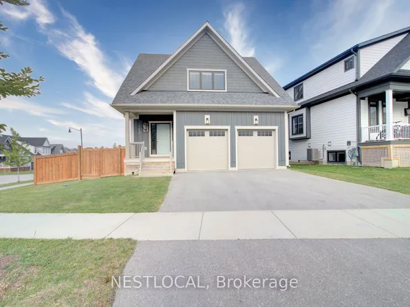 163 Courtland St, The Blue Mountains, ON L9Y 5L7