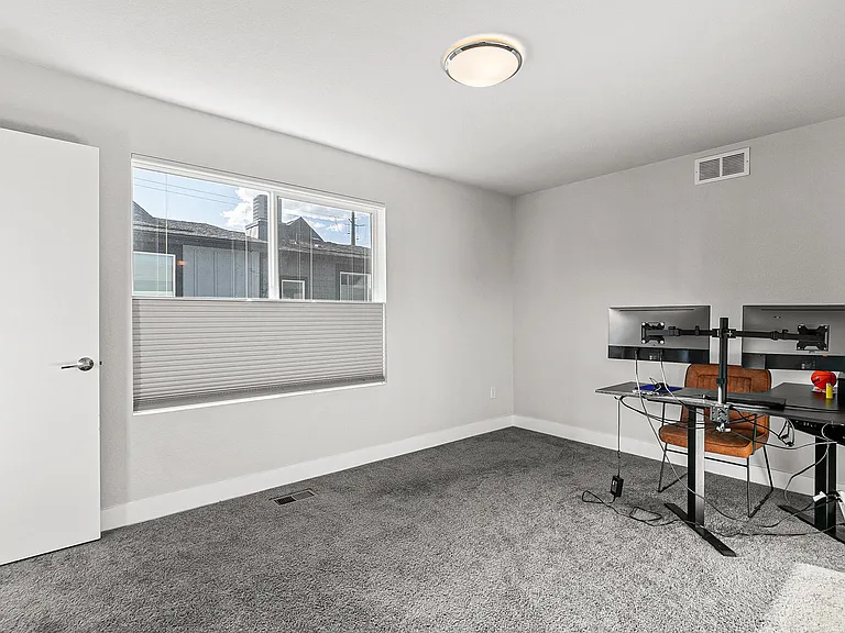 5656 W 11th Pl — Photo 20