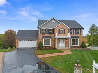 100 Foxtail Dr, Saint Charles, MO 63303