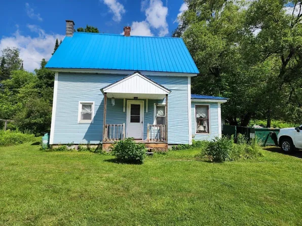 713 VT Route 253, Canaan, VT 05903
