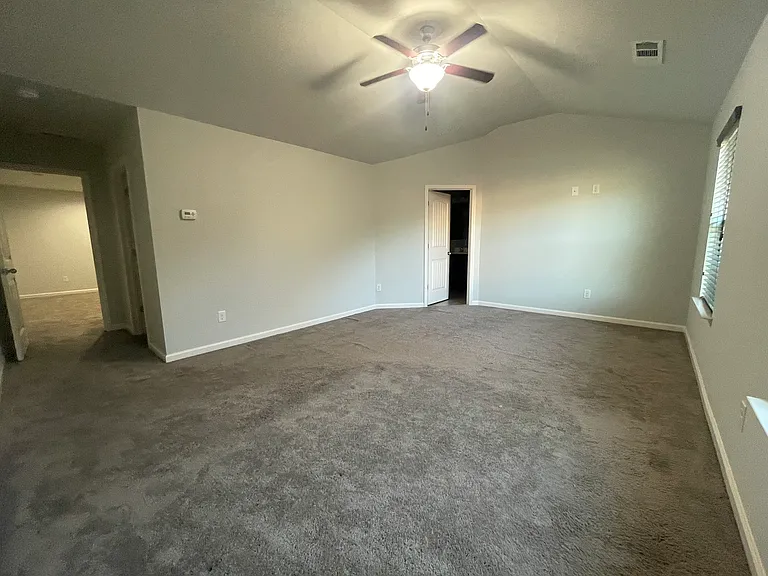 1305 Bridge Peak Ln — Photo 24