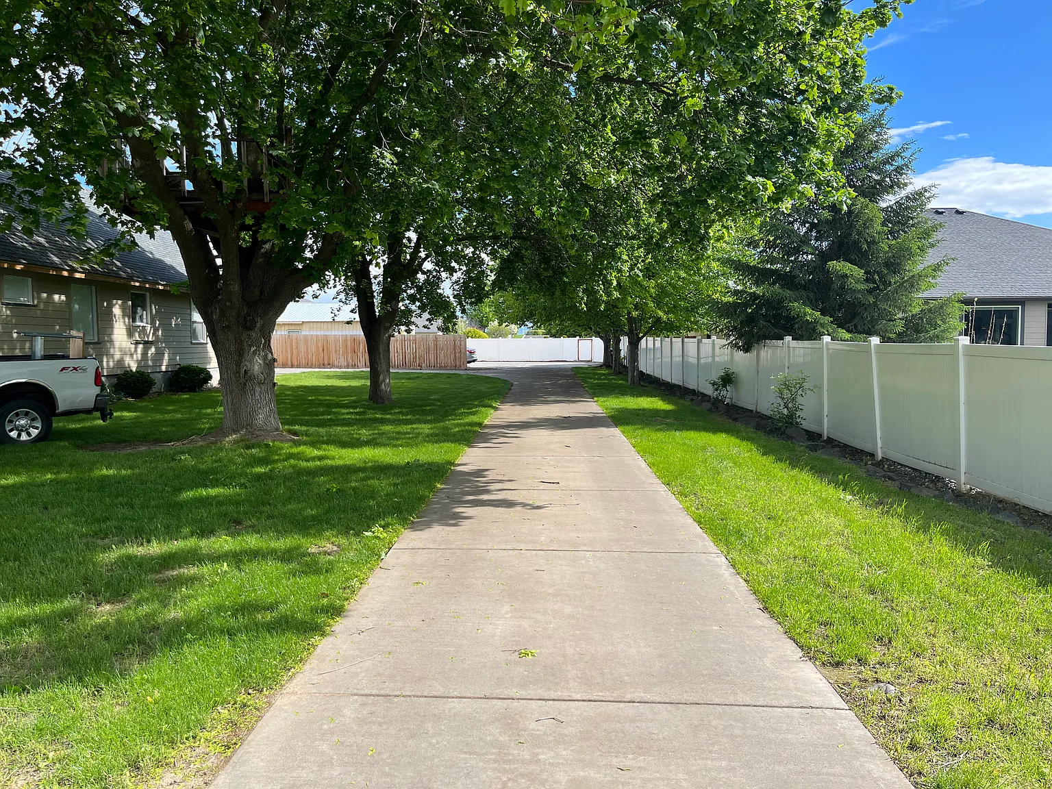 Peaceful and Private 2 Bedroom Home — Photo 1