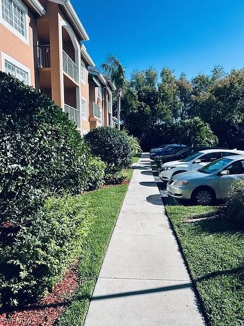 1280 Wildwood Lakes Blvd S #201