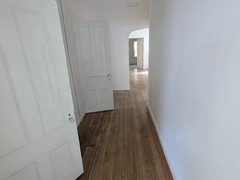152 Pennsylvania Ave #1 — Photo 1