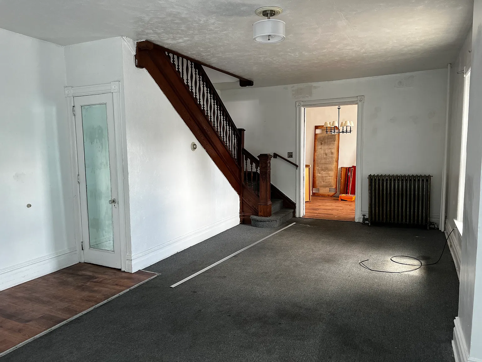 5 bed, 1.5 bath, 2336 sqft, $2,000 — Photo 4