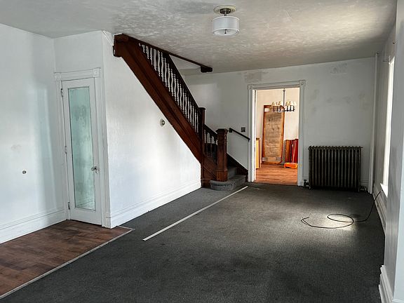 4th image of 113 N Madison St