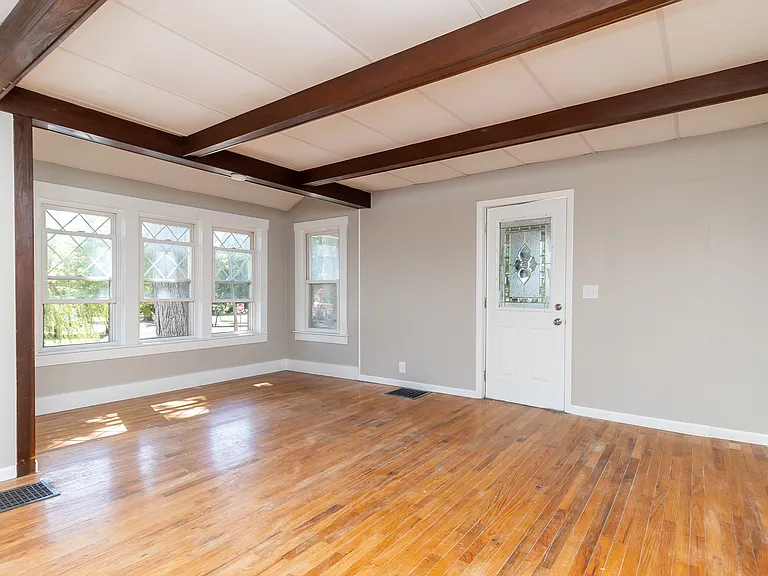300 N Park St #1 — Photo 2