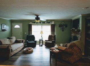 9808 E Webb Rd, Mount Vernon, IL 62864